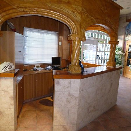 Hotel Limas Казорла Екстериор снимка