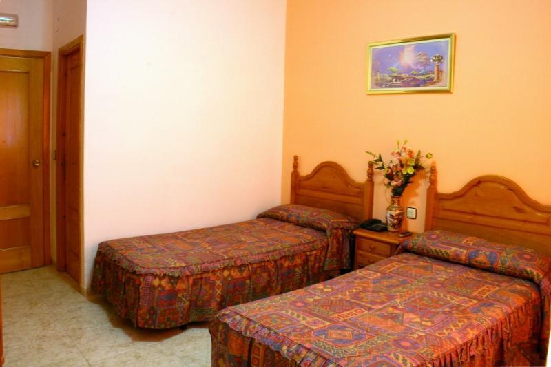 Hotel Limas Казорла Екстериор снимка